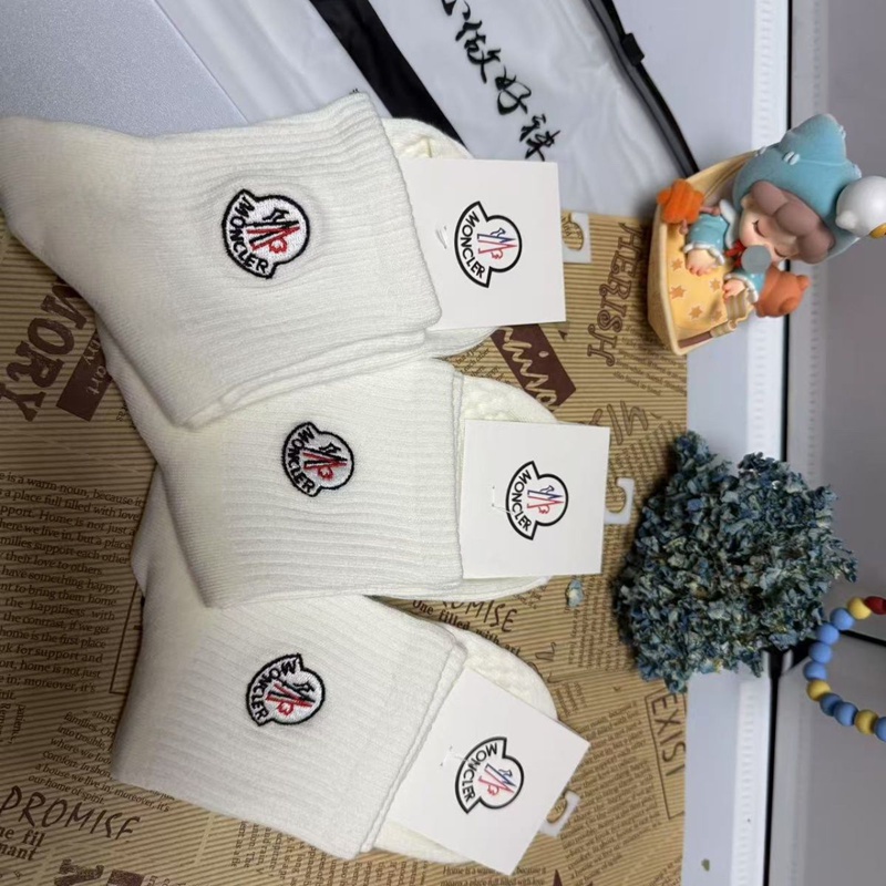 モンクレールmonlcer 激安3足セット白黒