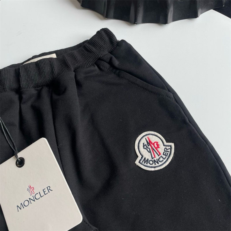 Moncler キッズ ズボン